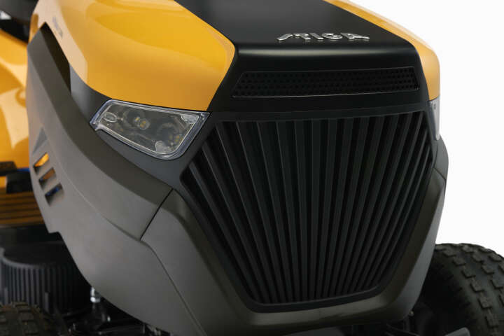 STIGA Akku-Rasentraktor Estate 384e